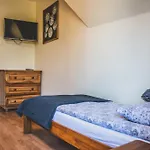Rum i privatbostad Goscinne Na Stromej *